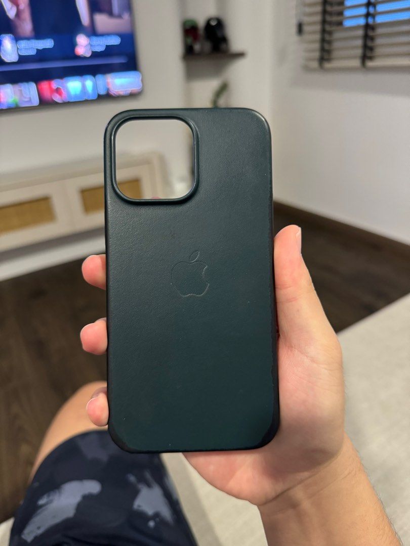 Apple IPhone 14 Pro Max Forest Green Leather case, Mobile Phones