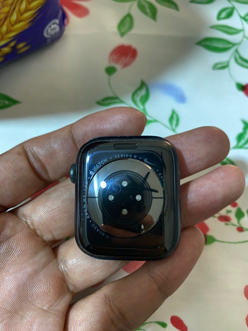 Cheapest apple best sale watch 6 44mm