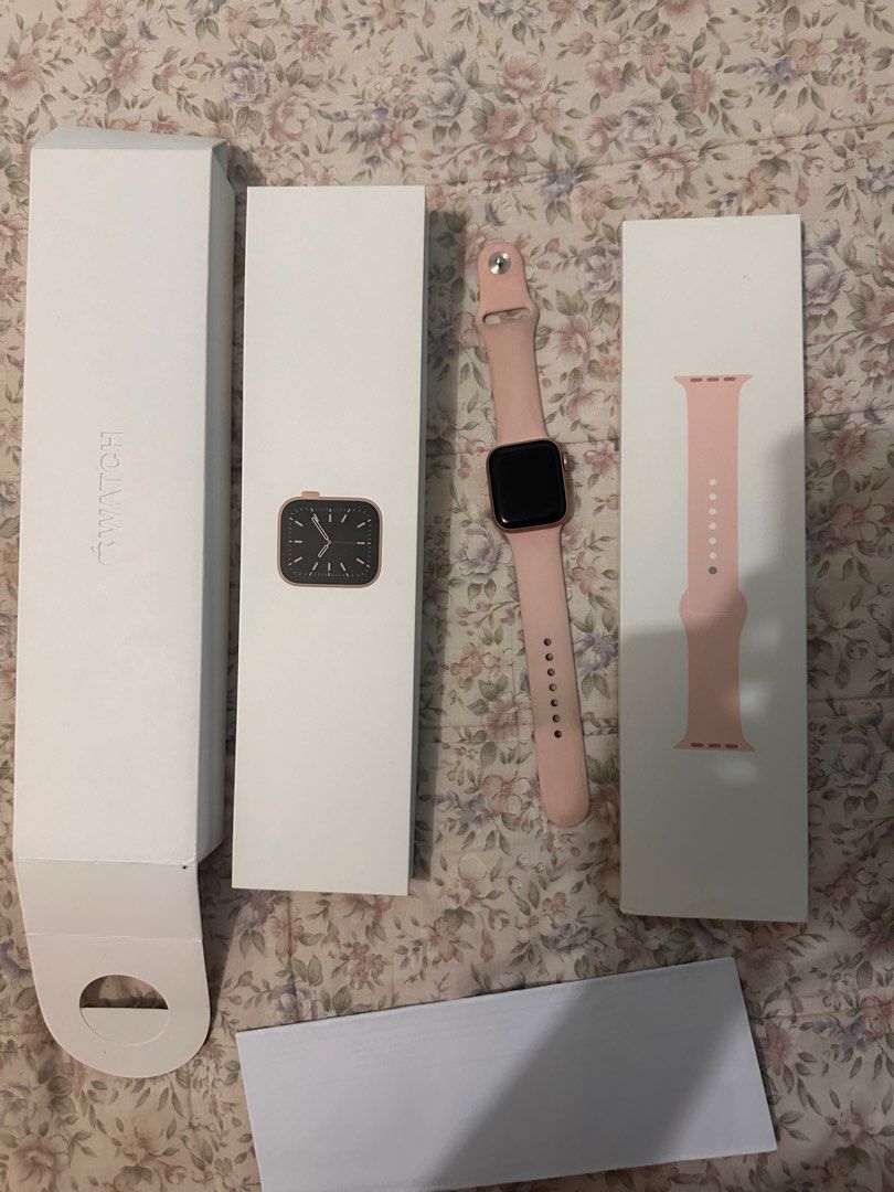 Apple Watch Series 6 GPS cellular 40mm Gold Aluminium Case with