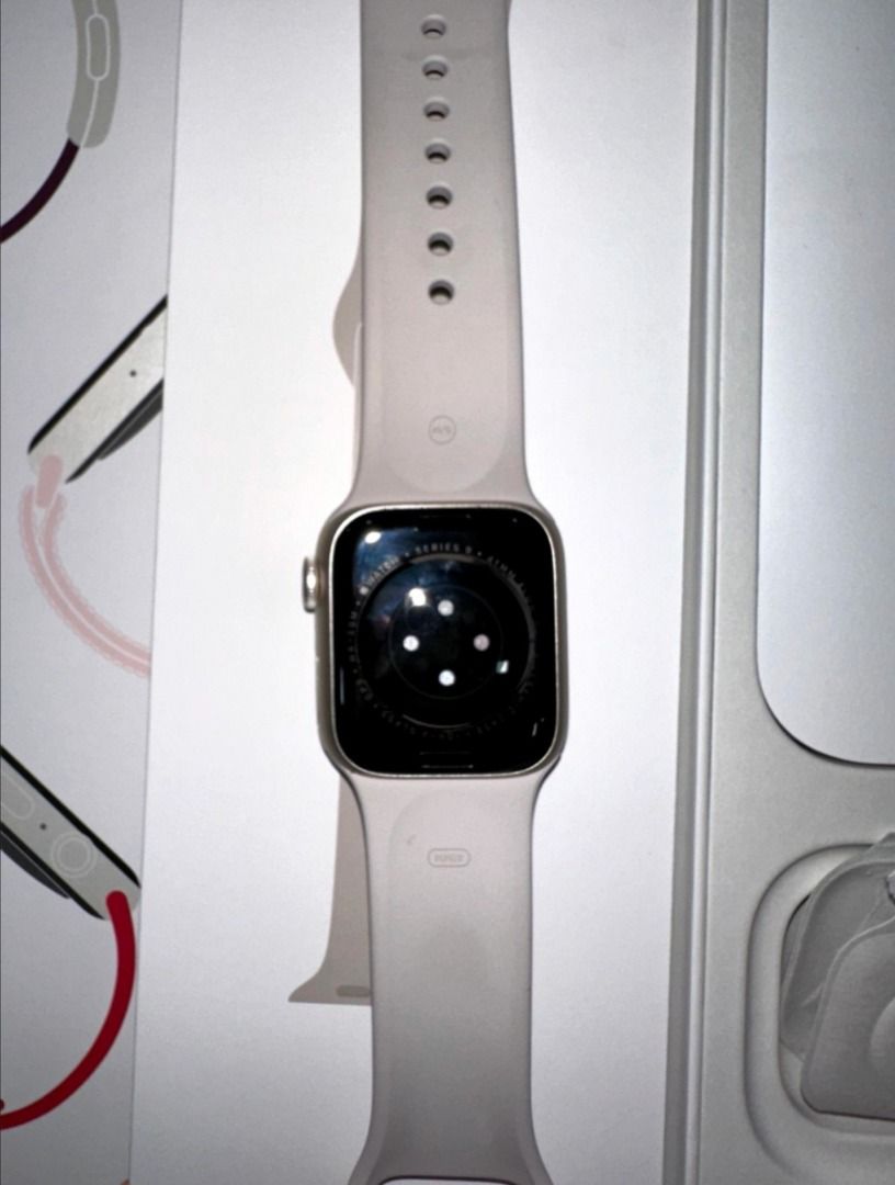 Apple Watch Series 9 (GPS) 41mm Starlight Aluminum Case with