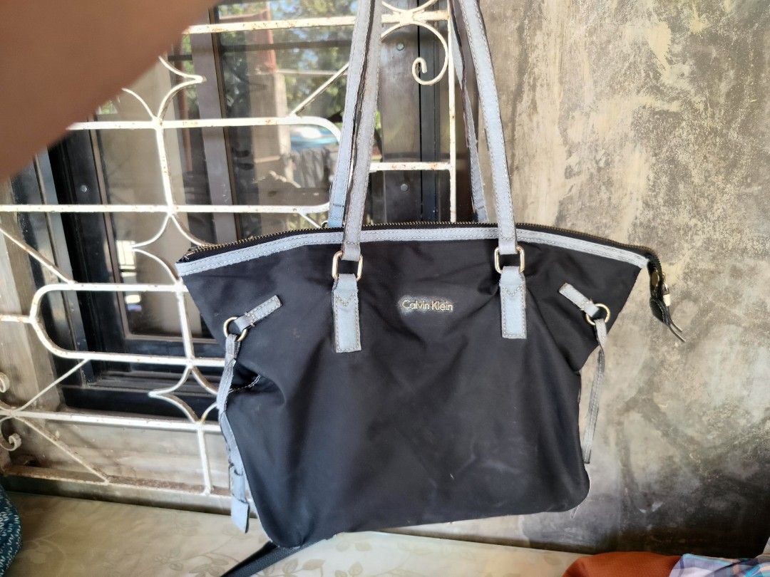 Calvin klein sabrina 2025 satchel
