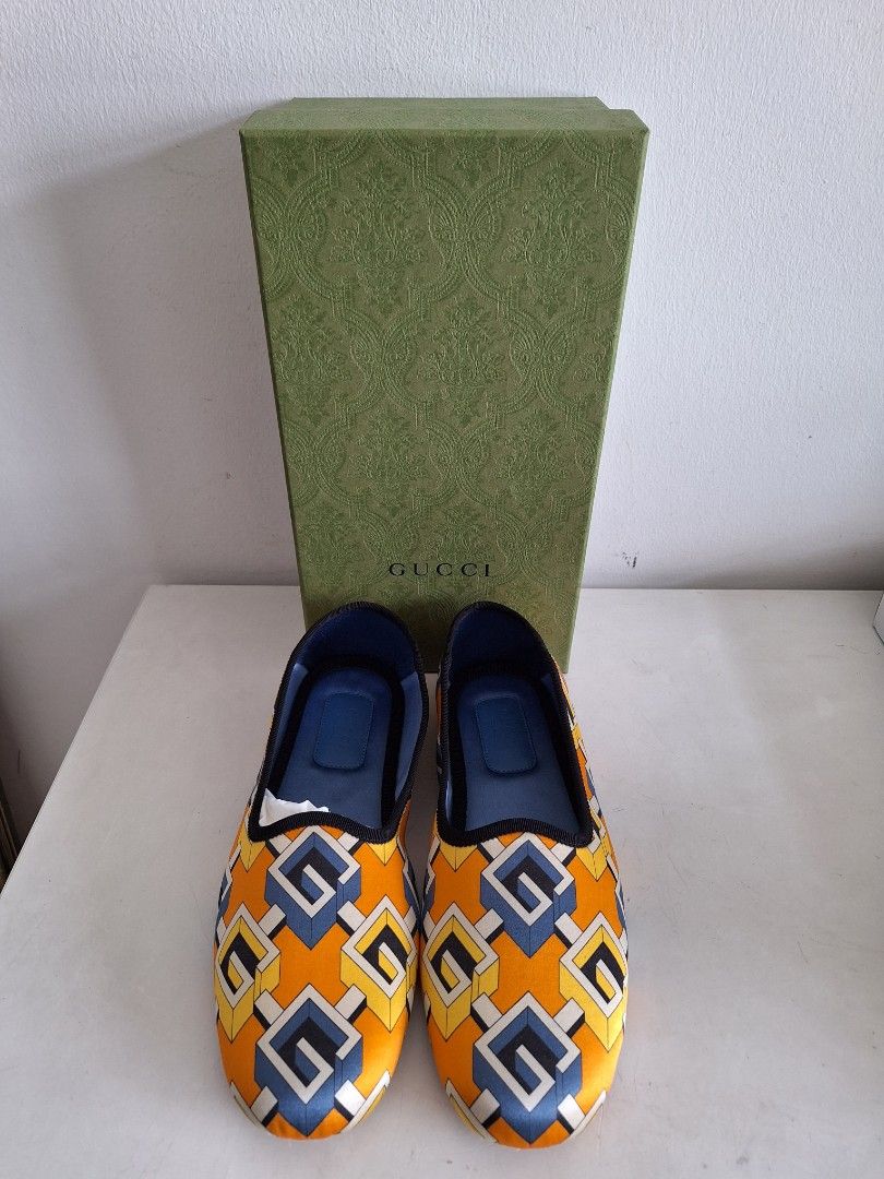 Gucci monogram on sale slippers