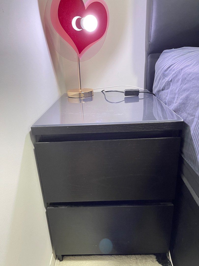 Bedside Table (Category: Tables & Sets) located in Singapore. Submitted by kimshin6776 (Listing ID 1272189762, Image 1). Description: Moving out .