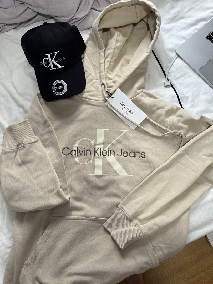 BNWOT CK Calvin Klein Jeans hooded sweatshirt Jumper Hoodie Black
