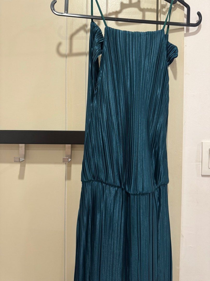 Pleated thigh store split maxi dress