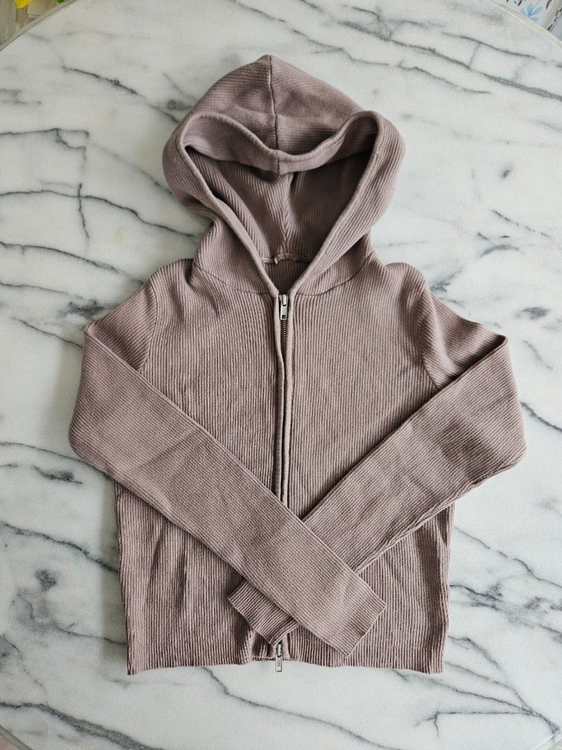 Brandy Melville John Galt mauve arden cropped hoodie