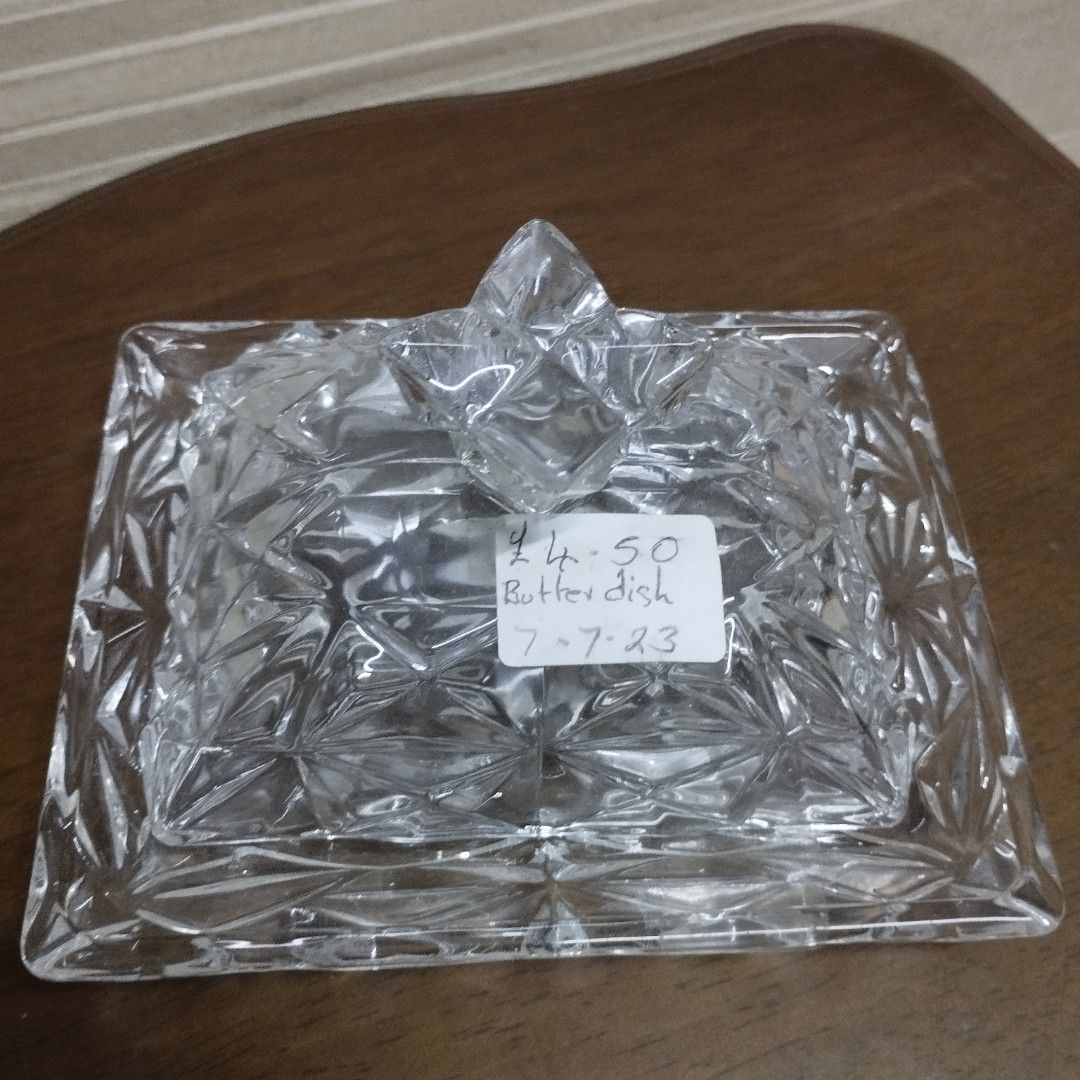 Butter Dish with cover (Category: Other Kitchenware & Tableware) located in Caloocan City. Submitted by chonadura91470 (Listing ID 1272155122, Image 2). Description: Butter Dish from UK container only 200 pesos.
