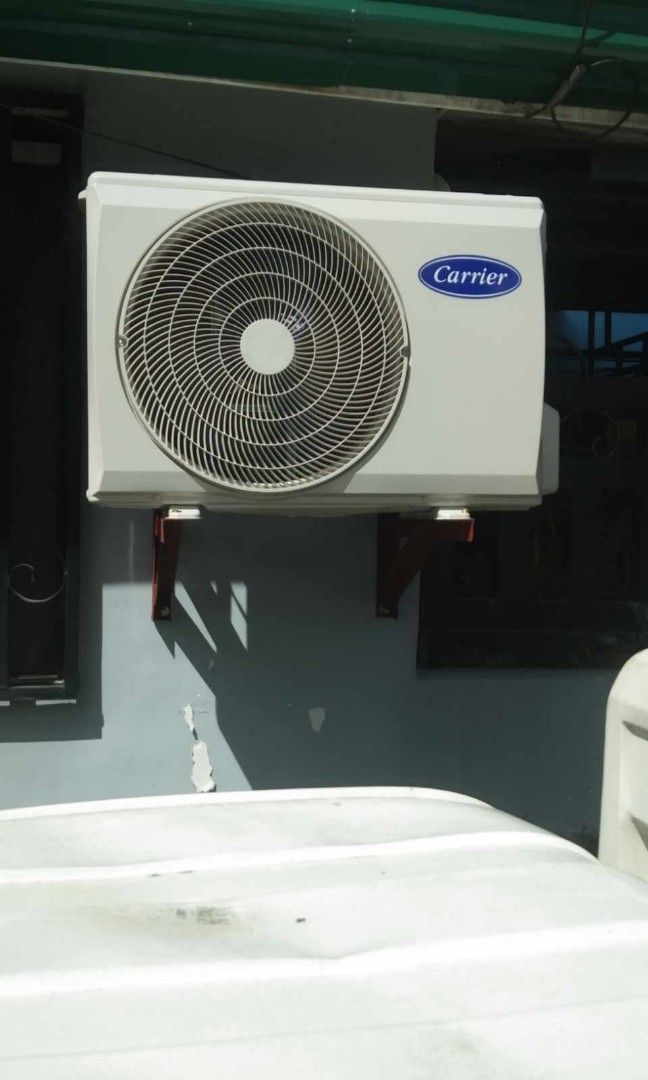 Carrier Aura Inverter Split Type With Installation, TV & Home ...