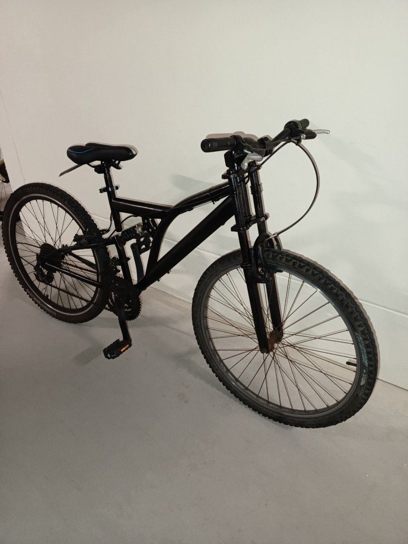 Cheap adult bikes deals