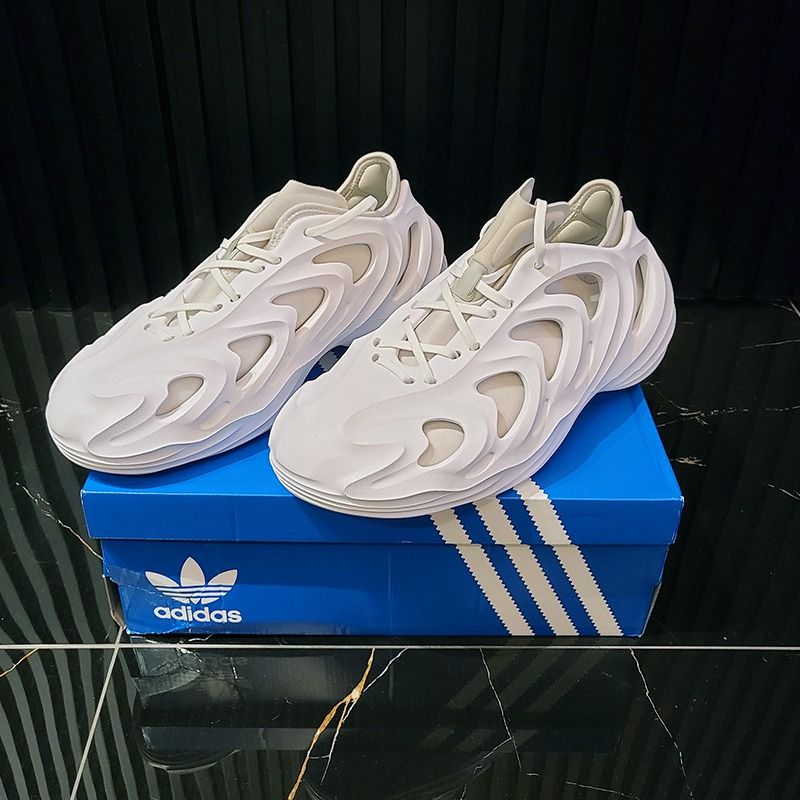 Q cloud shoes 2025