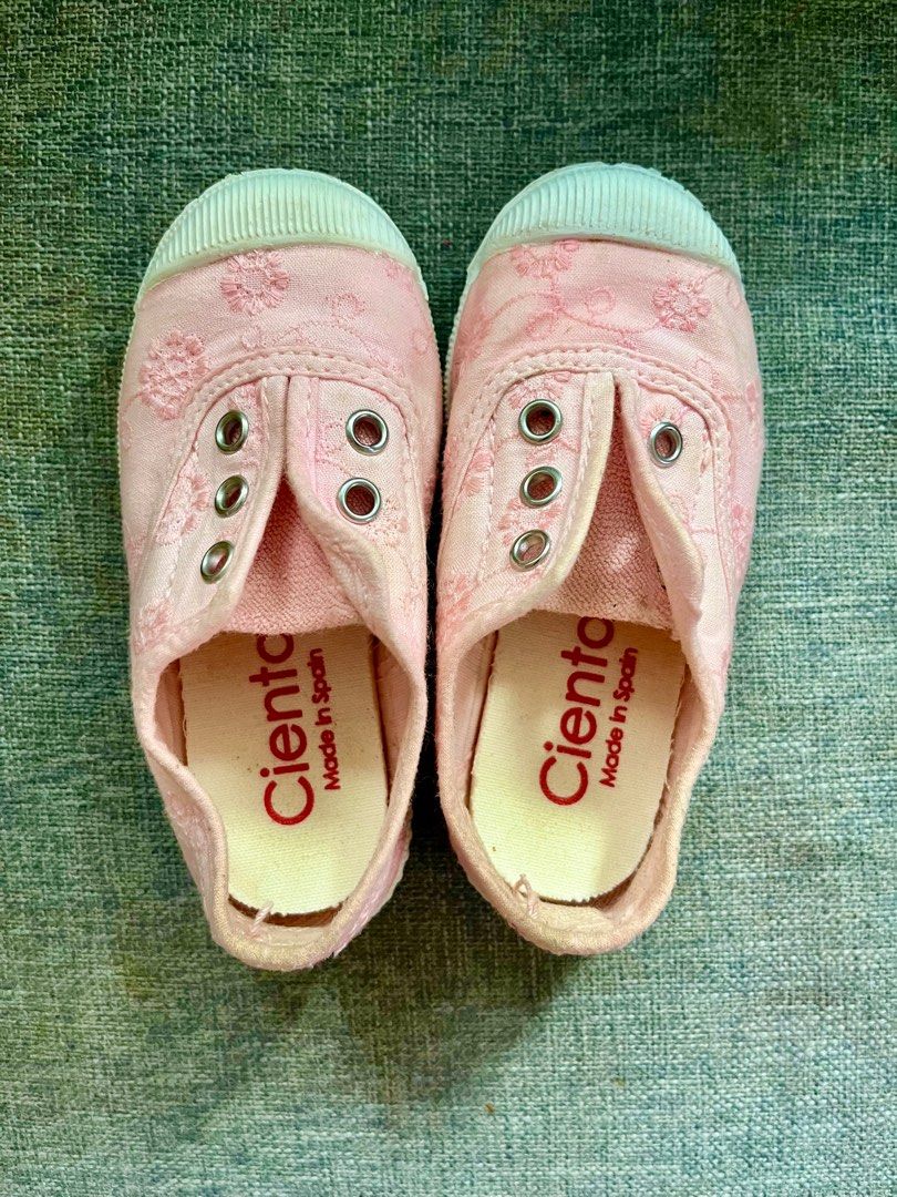 Cienta sale slip on