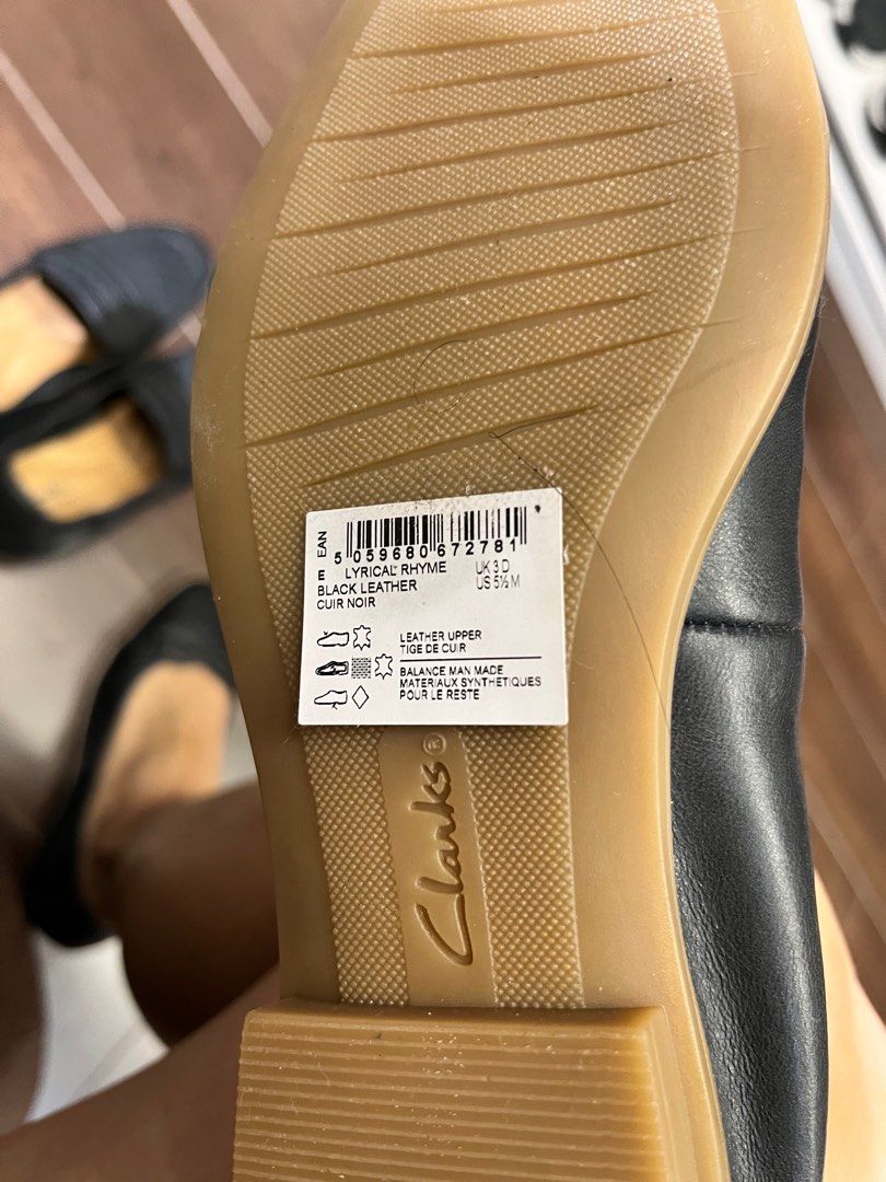 Clarks black leather flats Women s Fashion Footwear Flats on Carousell