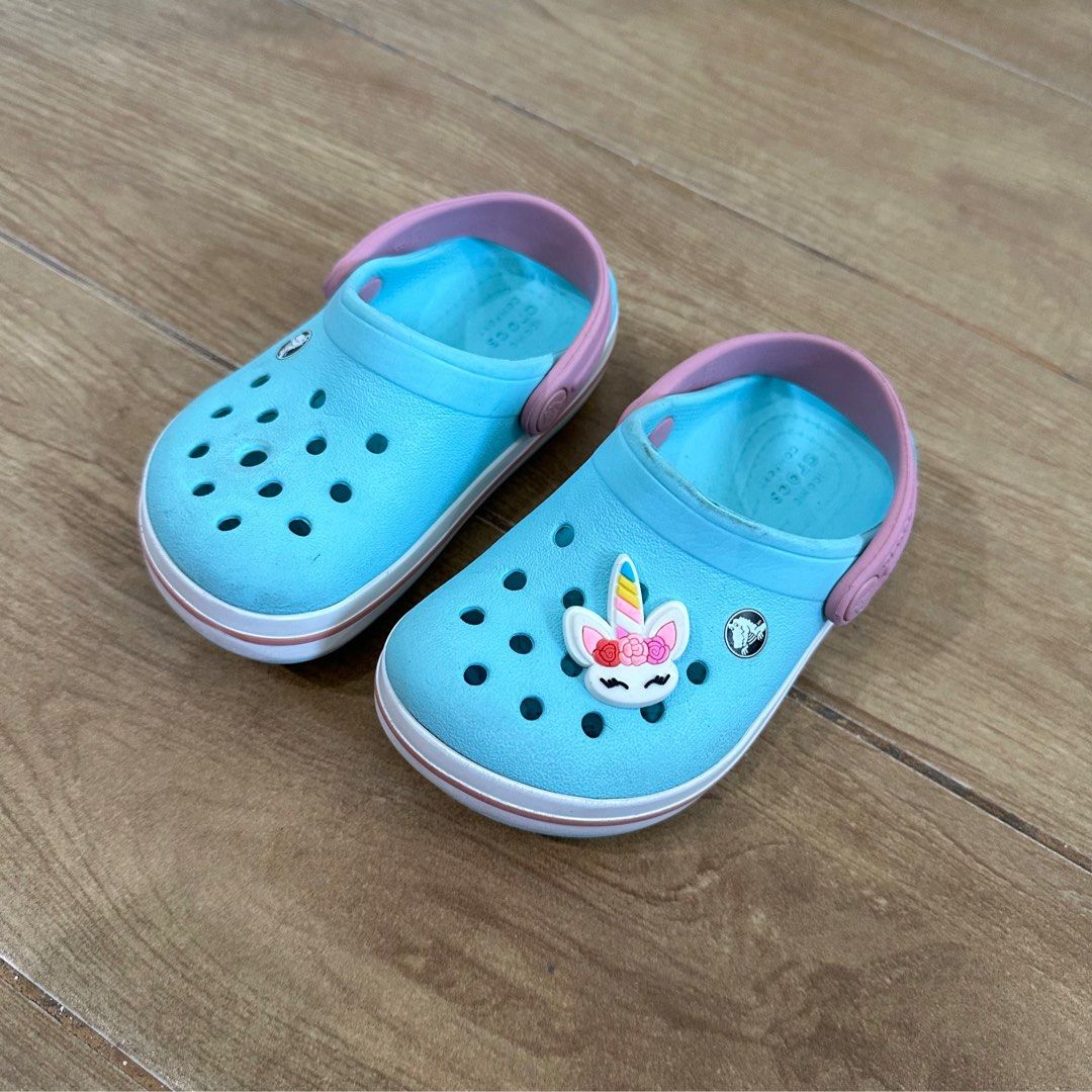 Crocs 7c on sale