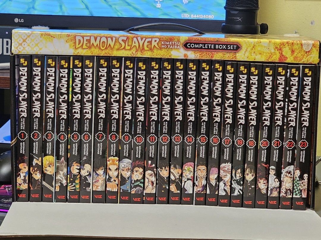 Demon Slayer Kimetsu No Yaiba. Complete set Vol 1 to 23., Hobbies & Toys,  Books & Magazines, Comics & Manga on Carousell