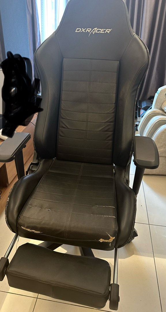 Dxracer leather sale peeling