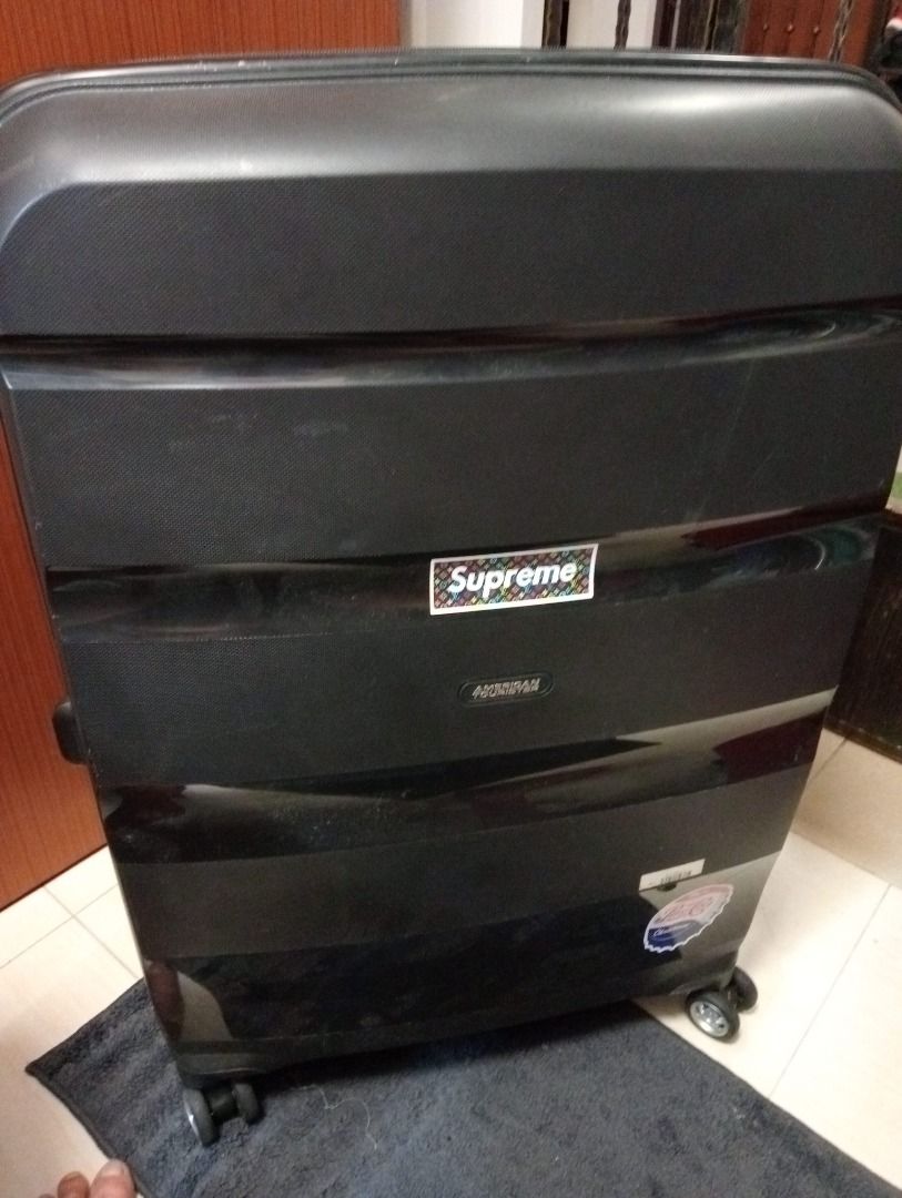 29 x 20 top x 10 suitcase