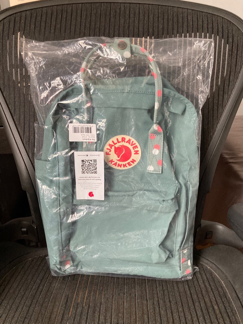 Fjallraven kanken sky blue vs frost green store