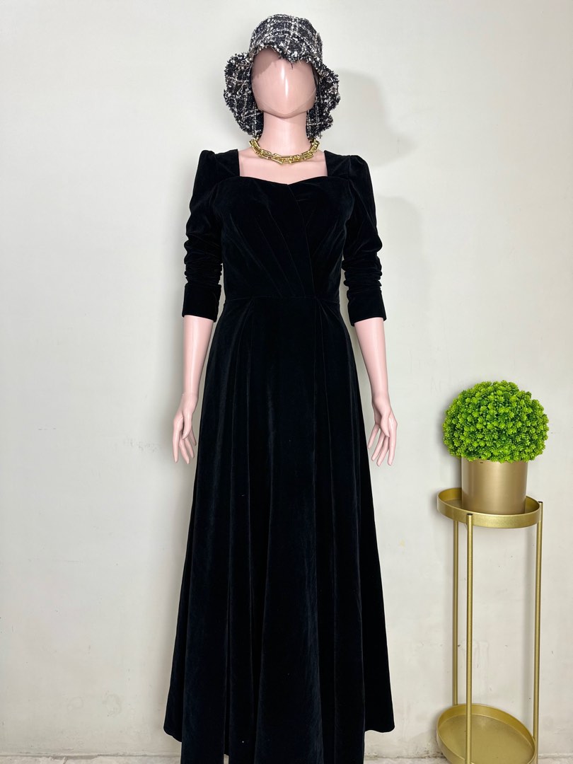 Velvet gaun deals