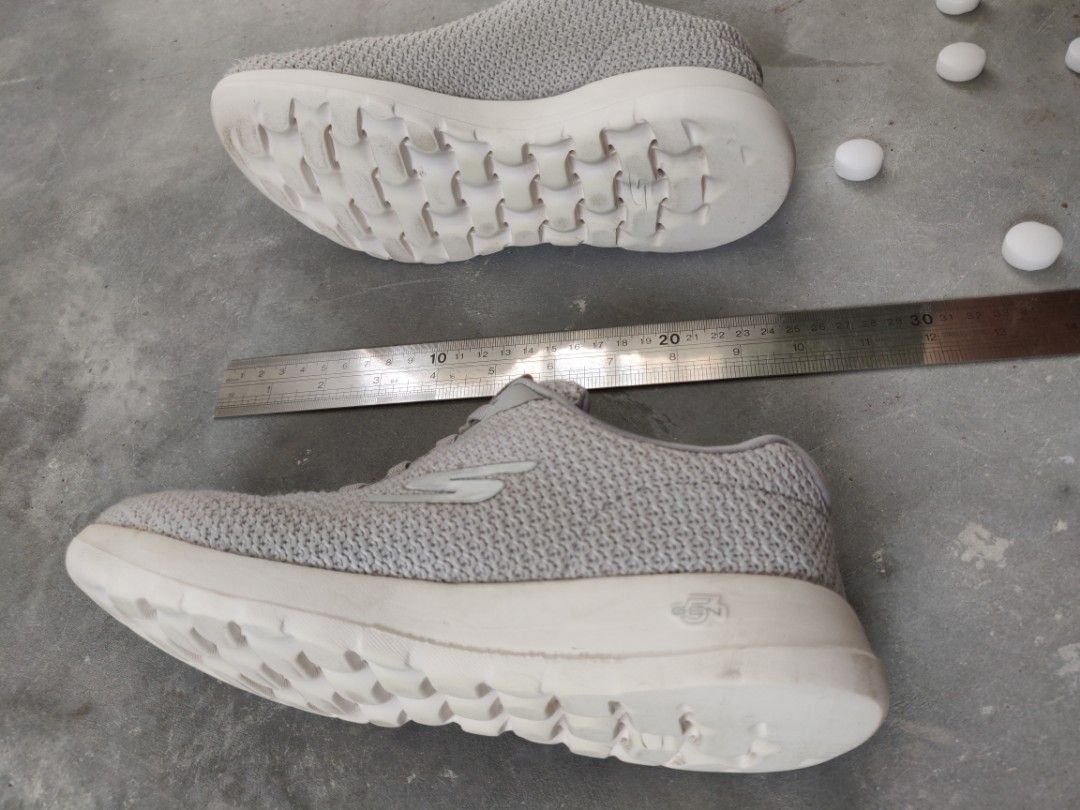 Womens sketchers size 12 hot sale