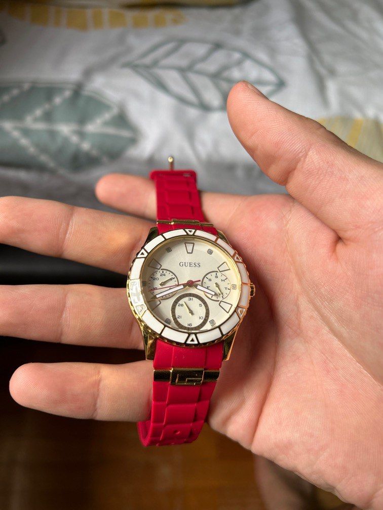Red discount gold watch