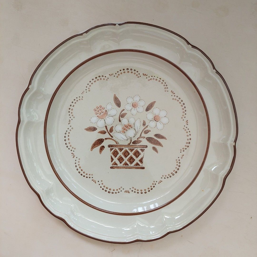 Handcrafted Serving dish from Japan Cumberland, Furniture Home