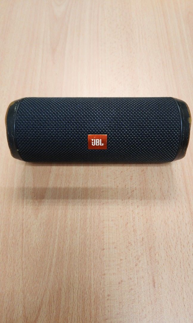 JBL Flip 4