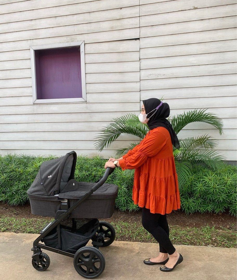 Joie Chrome DLX pavement STROLLER CARRYCOT Bayi Anak Kereta
