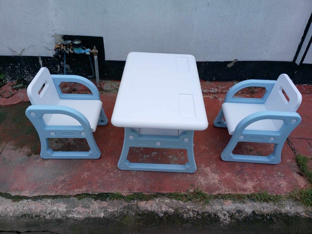 Kids Table with 2 Chair (Category: Kids Tables & Chairs) located in Manila. Submitted by redonlineshop (Listing ID 1272012743, Image 2). Description: Study Table and Chair for Kids ₱2600 size: table 79 x 49 x 49.5 chair 52 x 39.5 x 38.5 includes: 2 chair 1x table ON HAND BRAND NEW Mode of Payment: Gcash,COD Same day delivery + Delivery Fee.