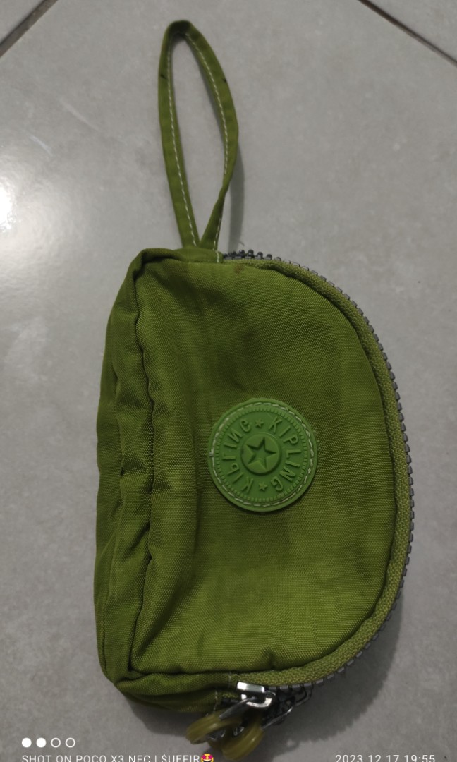 Kipling pouch bag, Women's Fashion, Bags & Wallets, Purses & Pouches on  Carousell