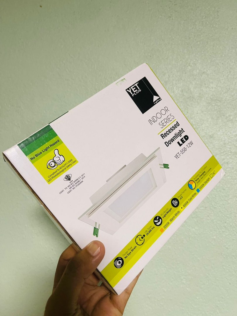 Yet outlet plus downlight