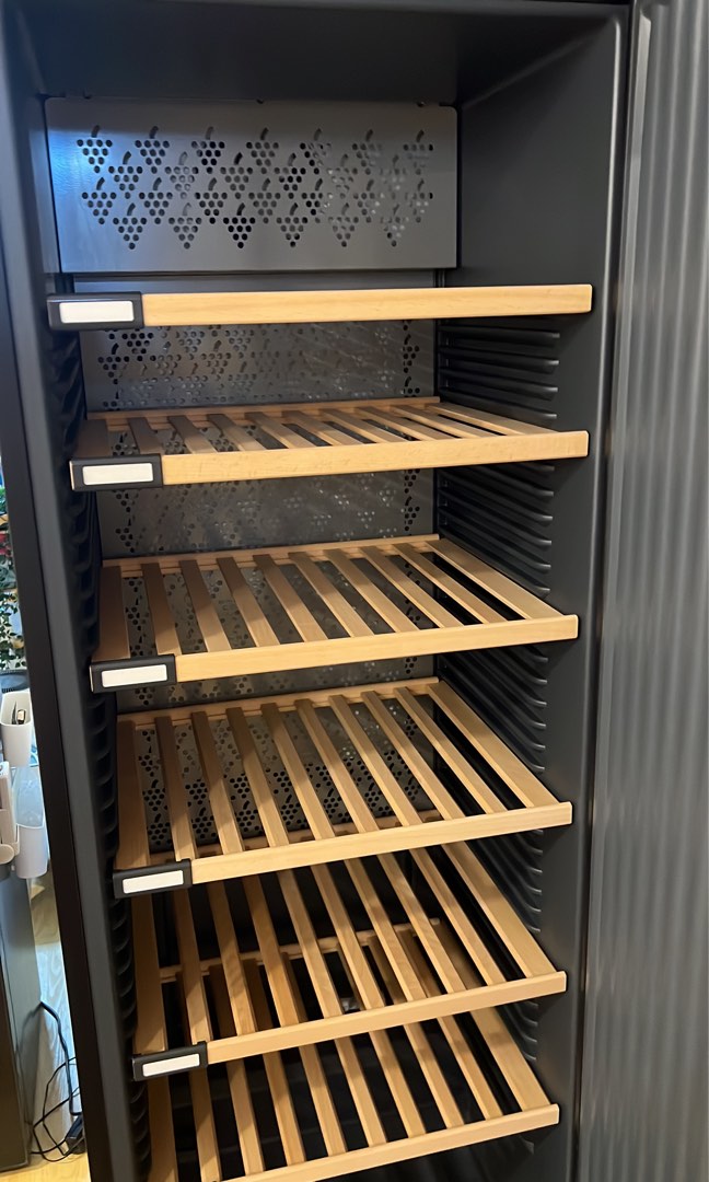 Liebherr wine fridge, TV & Home Appliances, Kitchen Appliances, Wine Cellar & Storage on Carousell