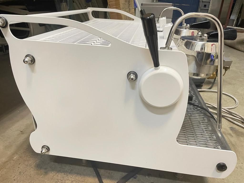 Lightbox San Remo Cafe Racer 3 Group Naked White 3 heads, TV & Home