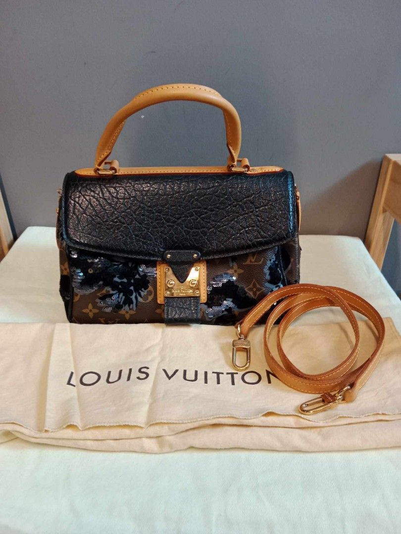 Louis Vuitton Fleur de jais Luxury Bags Wallets on Carousell