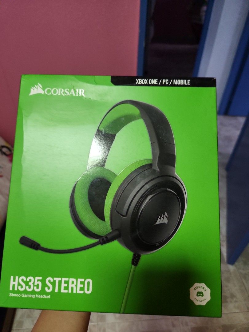 LOW PRICE CORSAIR HS35 STEREO HEADSET GREEN Audio Headphones