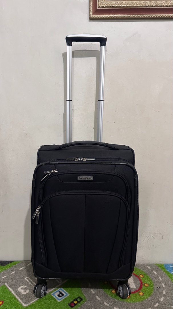 Luggage (Samsonite) brand from Japan Expandable for extra space