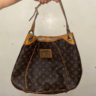 LV Classic Leather Large Bucket Bag
