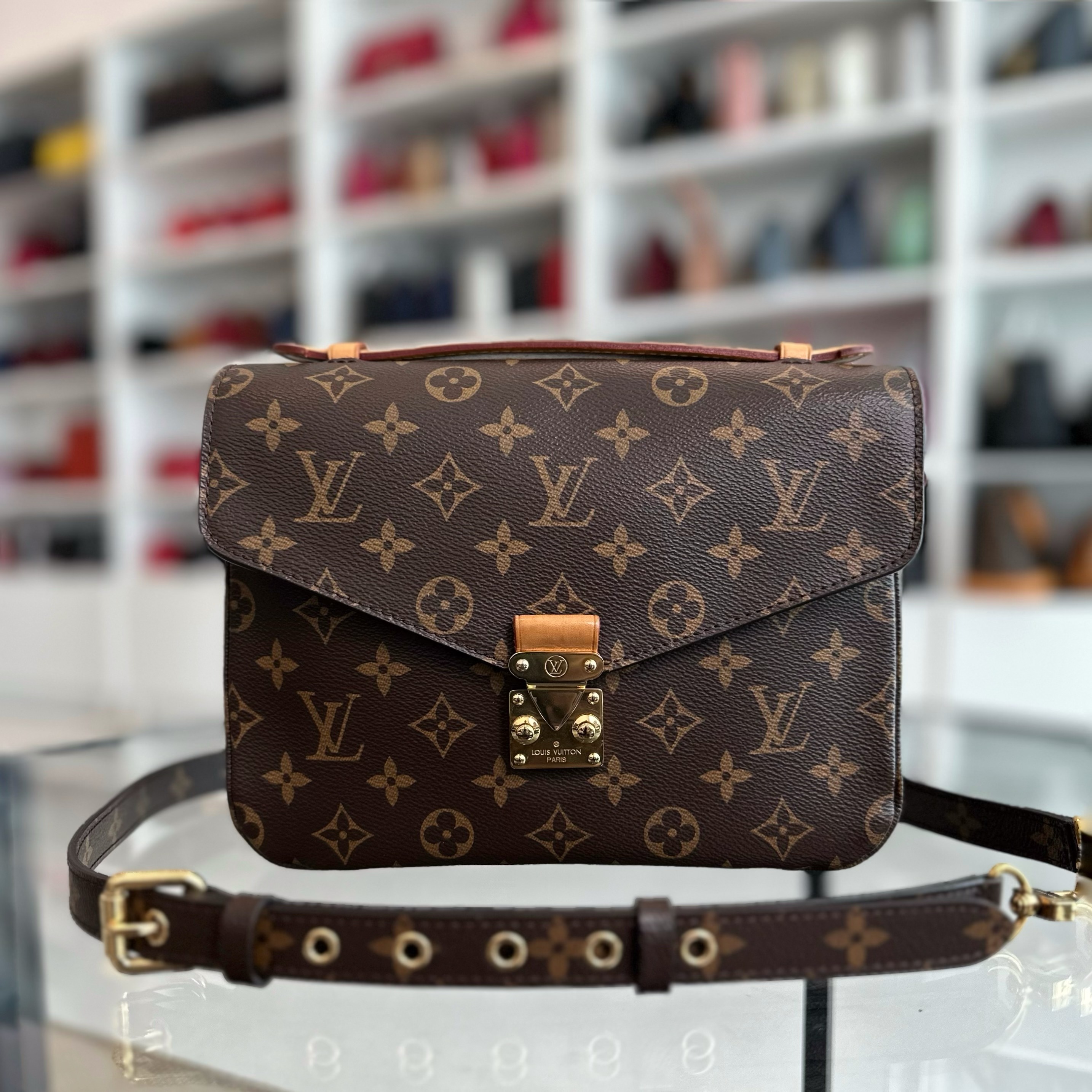 Louis vuitton pochette metis tourterelle sales