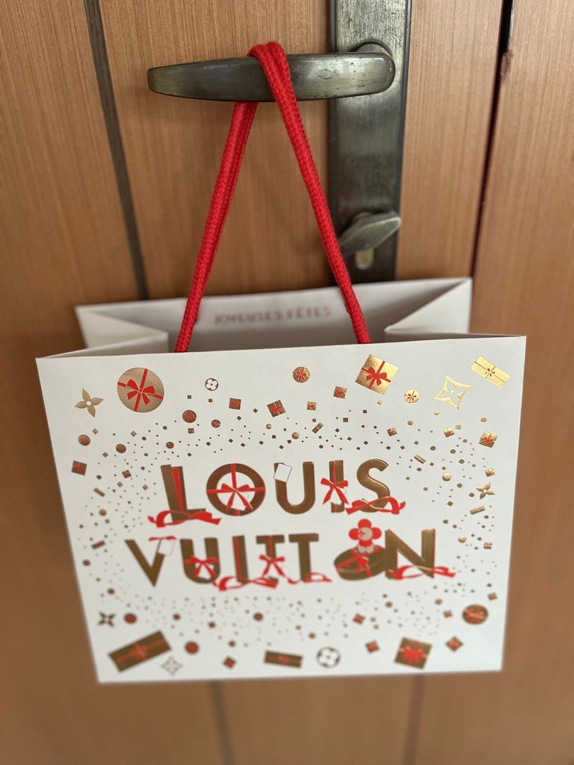 Lv best sale gift bag