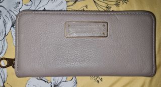 (Category: ) located in . Submitted by k_style_co_preloved (Listing ID 1272183207, Image 1). Description: .