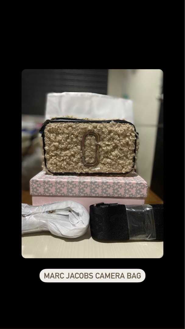 Marc Jacobs Camera Bag, Women's Fashion, Bags & Wallets, Crossbody