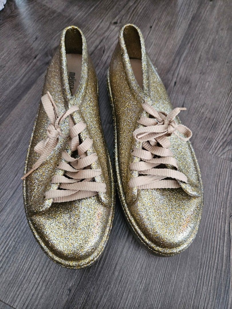 Gold shop sparkle sneakers