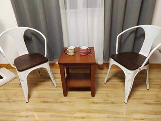Minimalist outdoor/indoor coffee chairs