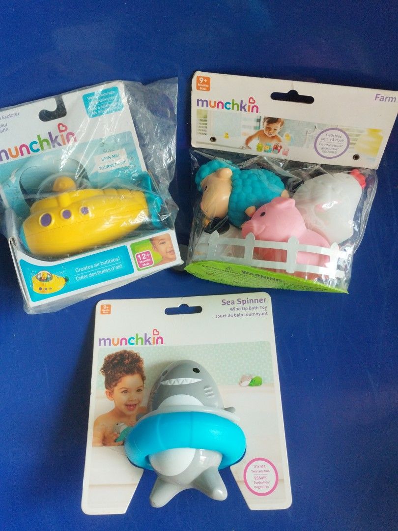 Munchkin undersea best sale explorer bath toy