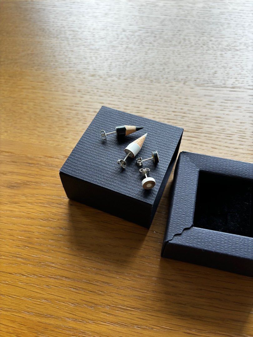 Nice earrings discount for men