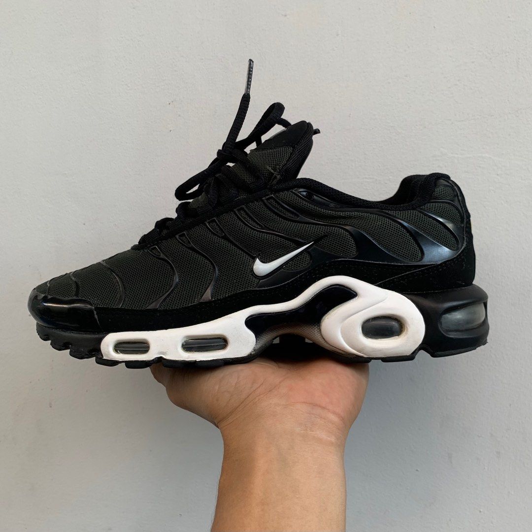 NIKE AIRMAX PLUS