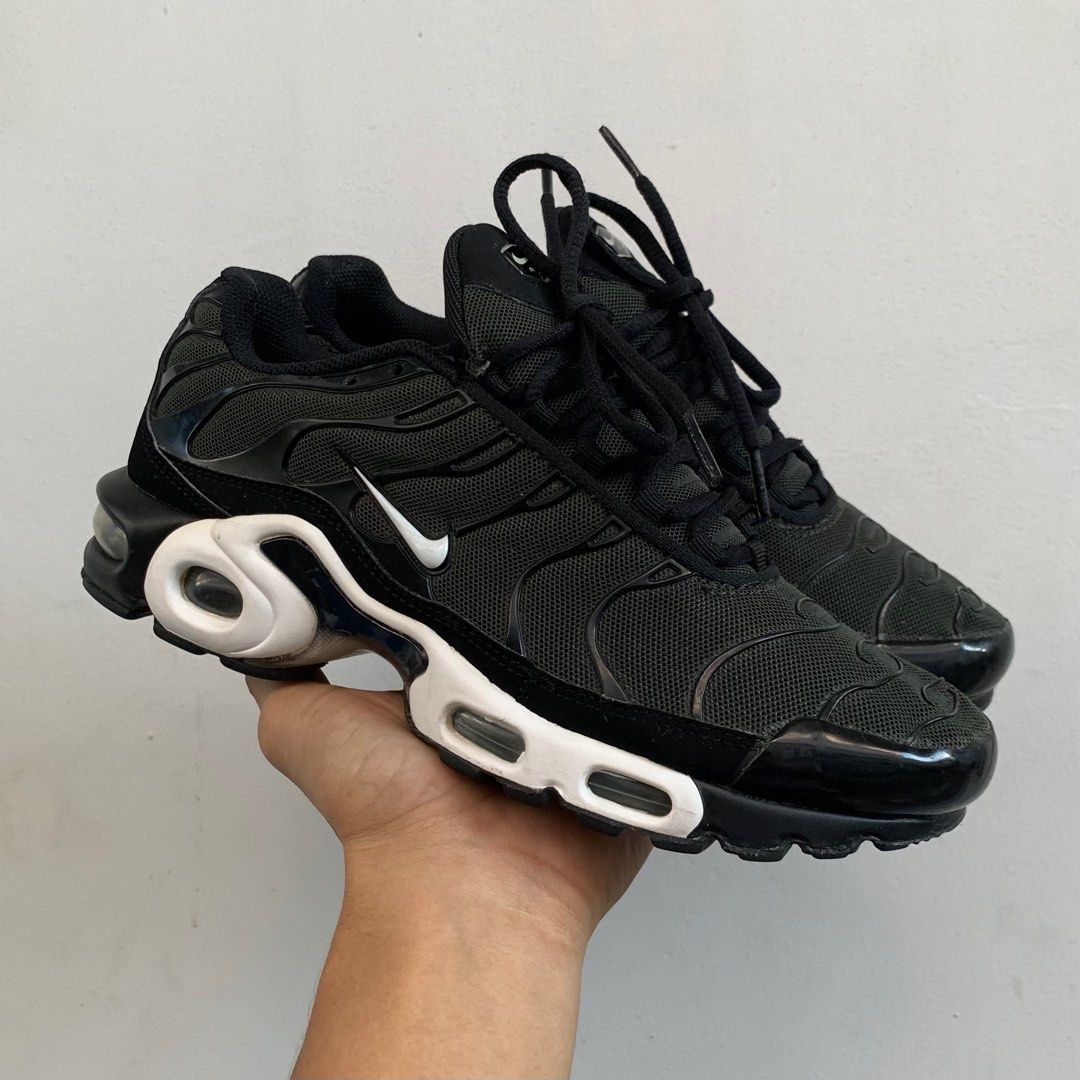 NIKE AIRMAX PLUS