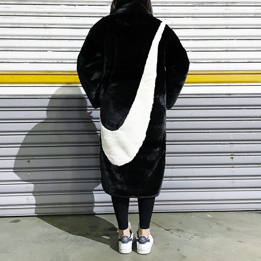 NIKE AS WNSW FX FUR GFX AOP LNG JKT