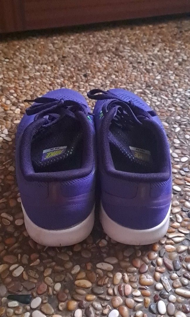 Purple nike free runs hot sale