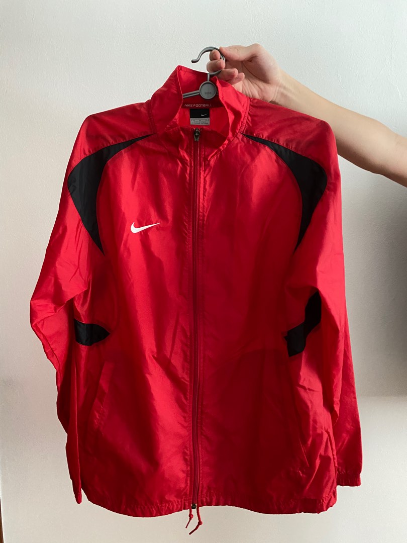 Nike track jacket Men s Fashion Activewear on Carousell