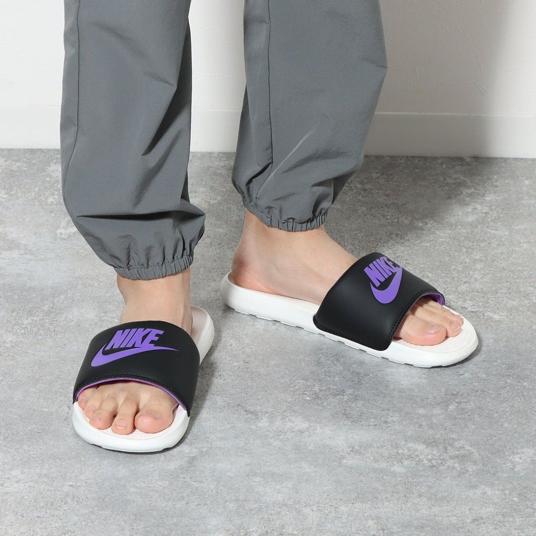 Lakers nike slides on sale